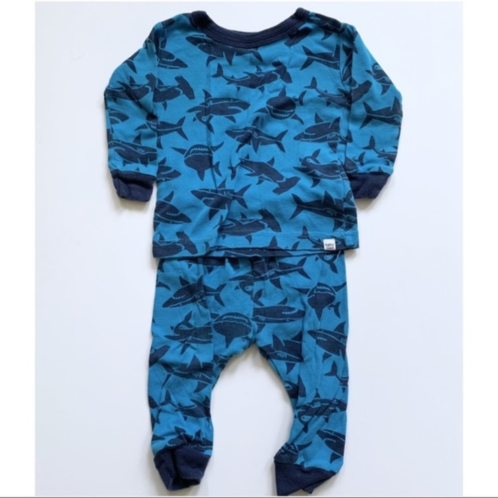 3/$20 baby gap pajama set